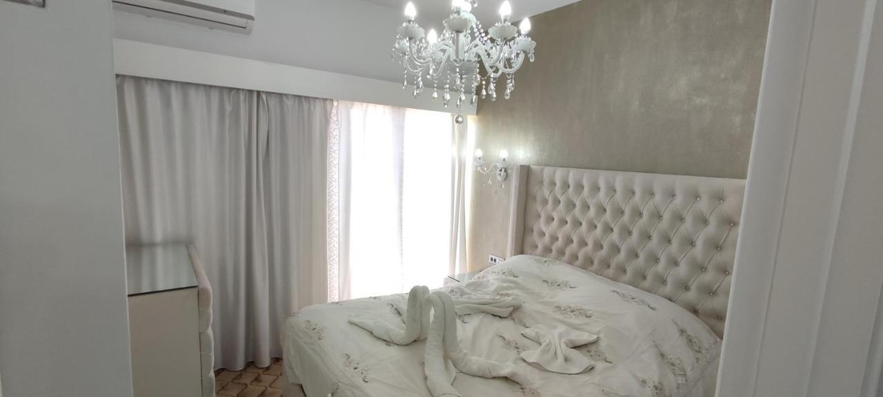 Ixian House Apartment Esterno foto