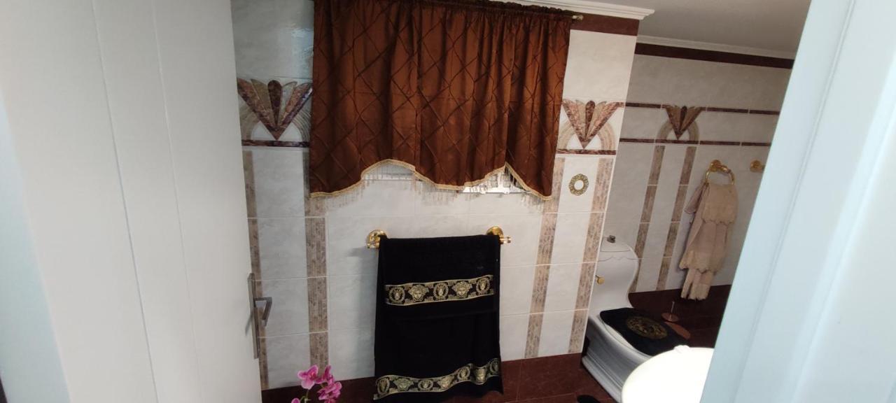 Ixian House Apartment Esterno foto